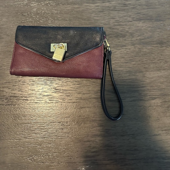 Wallet - Picture 2 of 5
